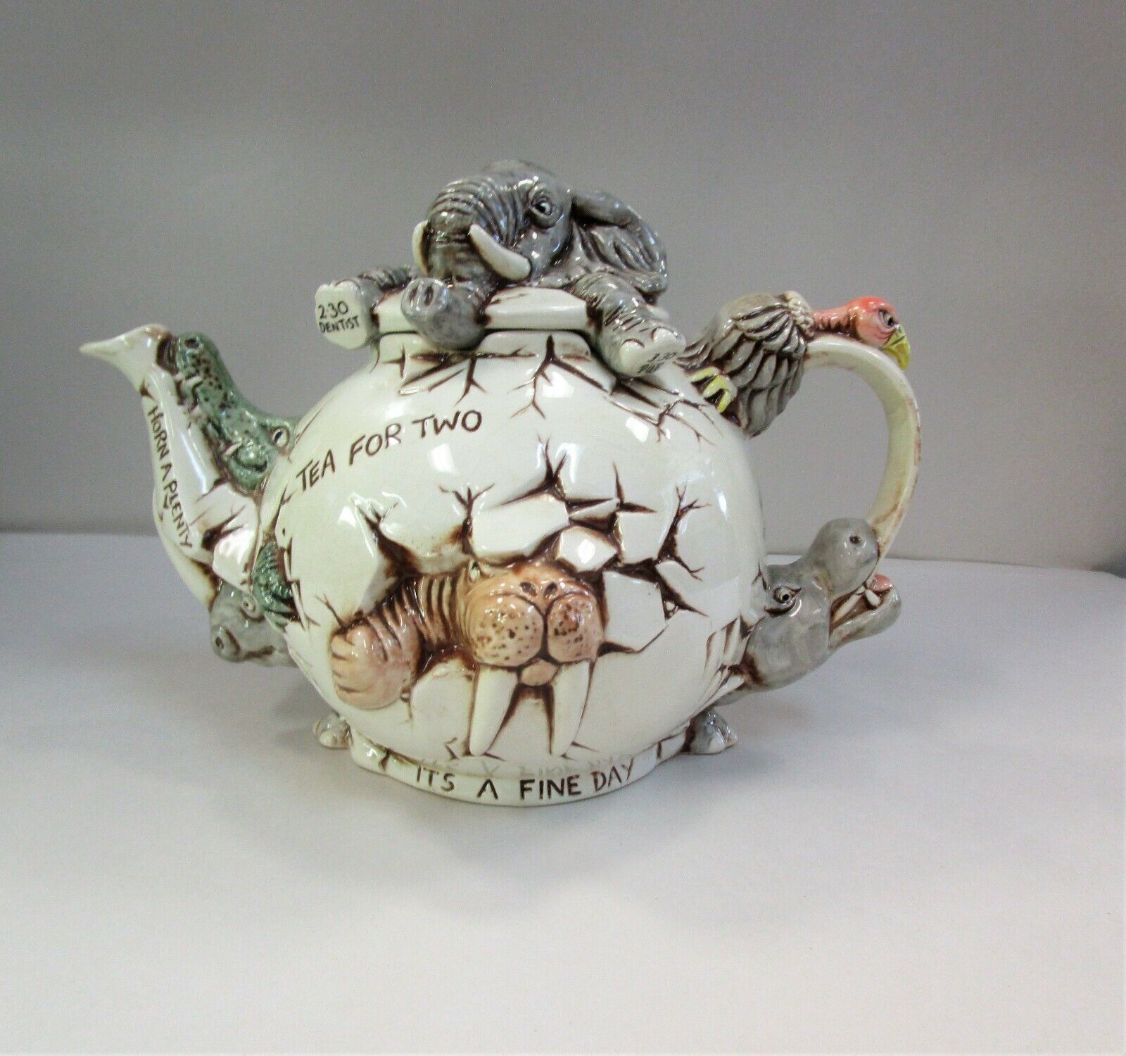 Harmony Kingdom Cracking Brew Teapot ~ Unused & Mint By Cardew Limited 1114/3850