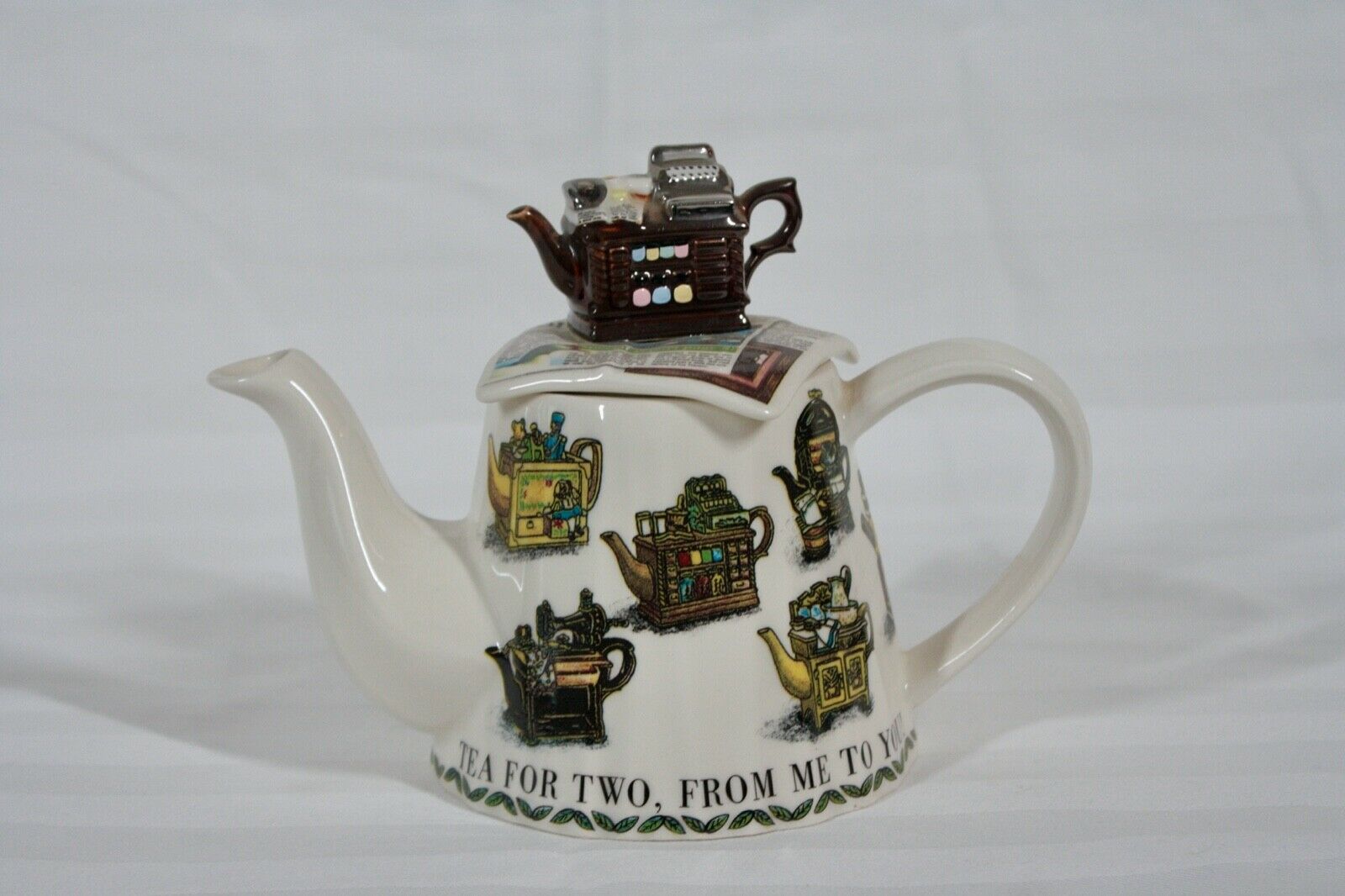Rare! Cardew Collectors Club Tea For Two From Me To You 1997 To 1998 Teapot