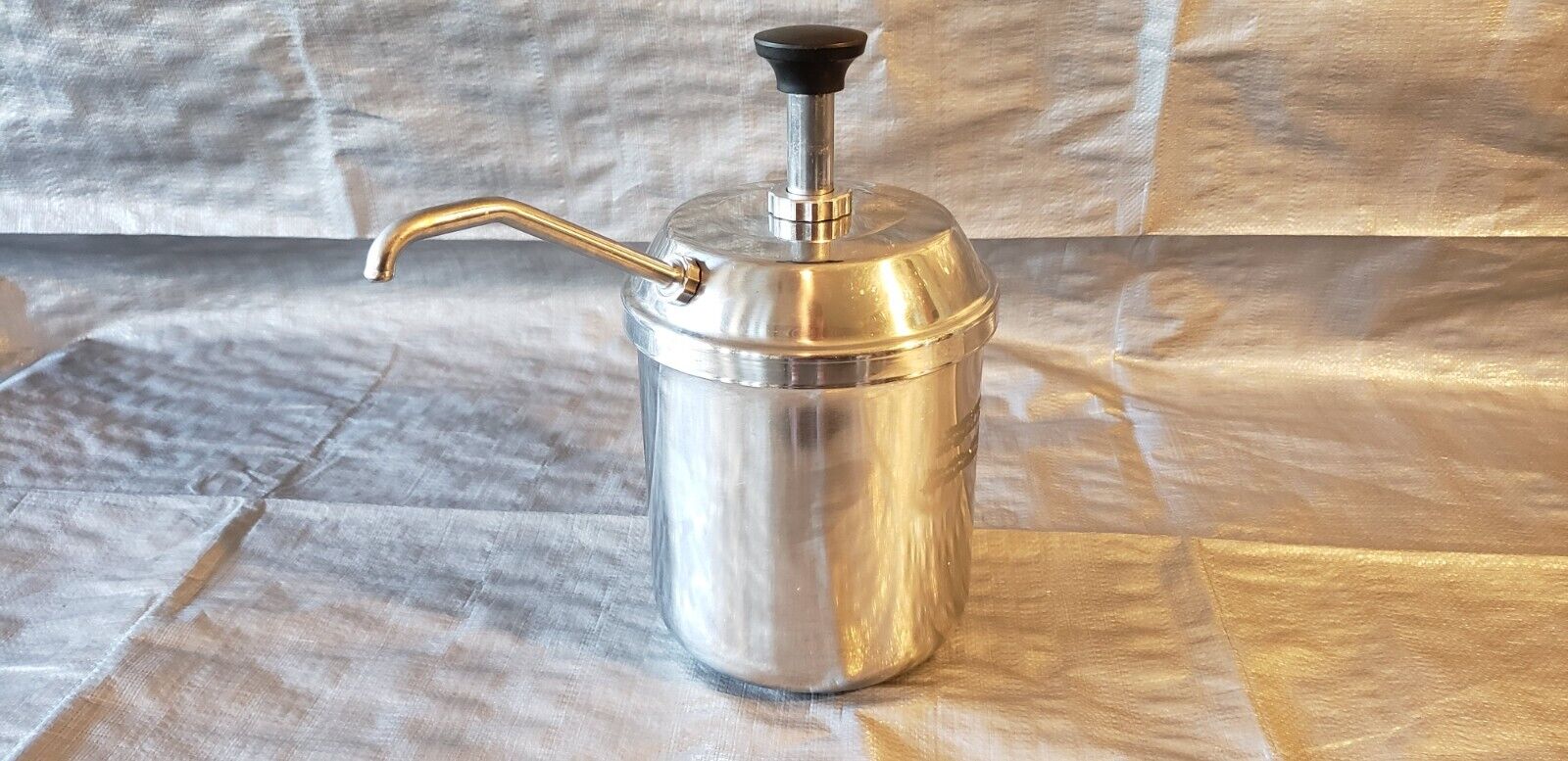 Server Syrup Pumps (3) And Matching 3 Qt.jars (3) - Stainless Steel
